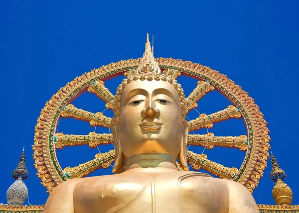 Der große buddhatempel in koh samui, thailand — Stockfoto