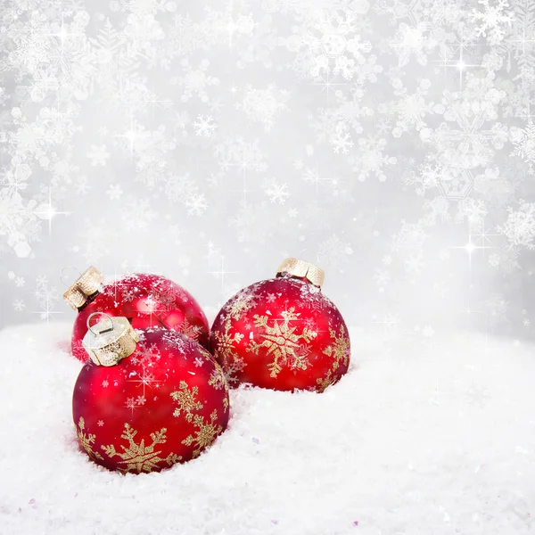 Trois boules de Noël rouges — Photo