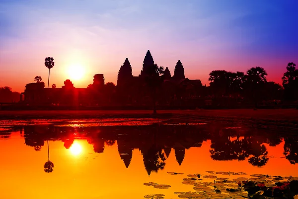 Angkor wat soluppgången vid siem reap. Kambodja — Stockfoto