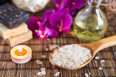 doğal banyo tuzu ile Spa