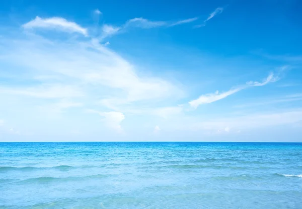Blue sky and sea background — Stock Photo, Image