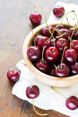 kase taze kırmızı kiraz