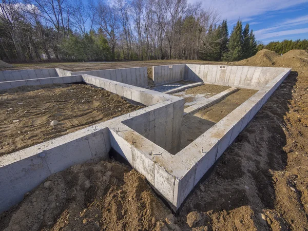 Fundação de concreto para uma nova casa — Fotografia de Stock