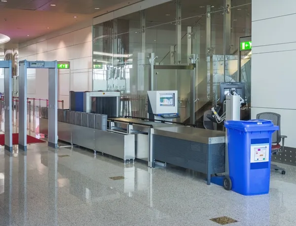 Ponto de verificação de segurança do aeroporto — Fotografia de Stock