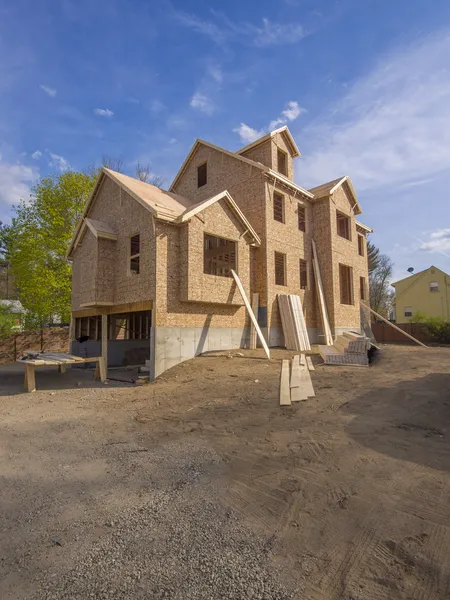 Nova casa em construção — Fotografia de Stock