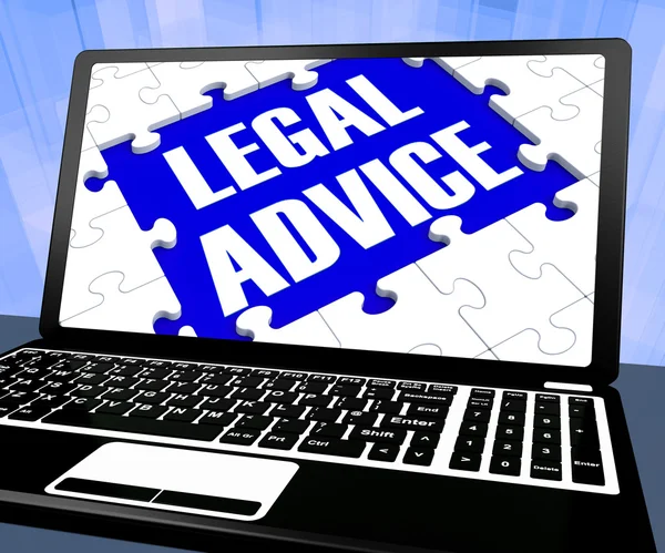 Yasal tavsiye yasal yardım gösterilen laptop — Stok fotoğraf