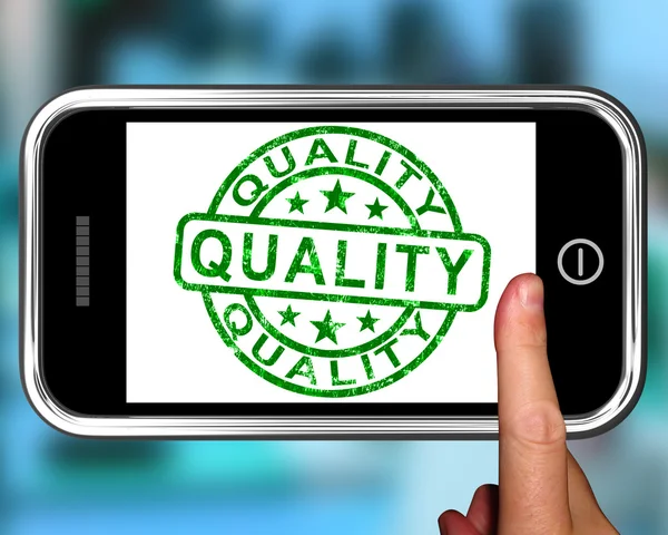 Qualidade no Smartphone mostra produtos premium — Fotografia de Stock