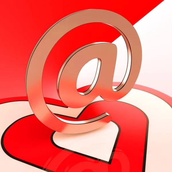 Heart E-mail Shows Romance Through Internet Message — Stock Photo, Image