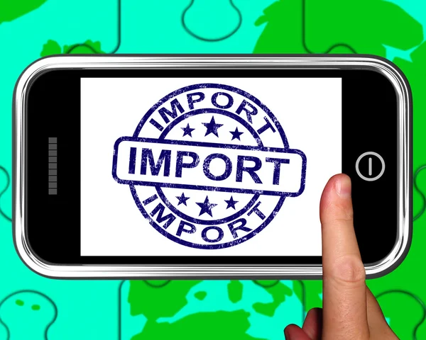 Import på smartphone visar internationella leveranser. — Stockfoto