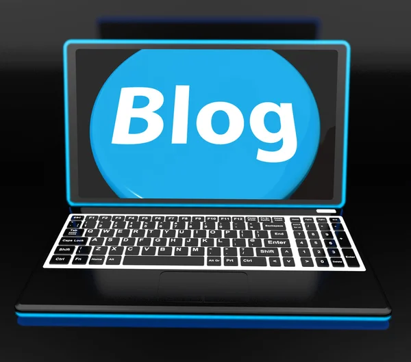 Blog για φορητό υπολογιστή δείχνει web blogging ή weblog ιστοσελίδα — Φωτογραφία Αρχείου