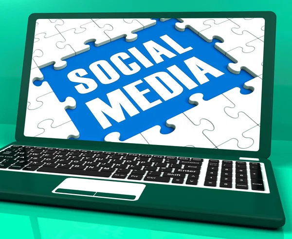 Social media op laptop toont online relatie — Stockfoto