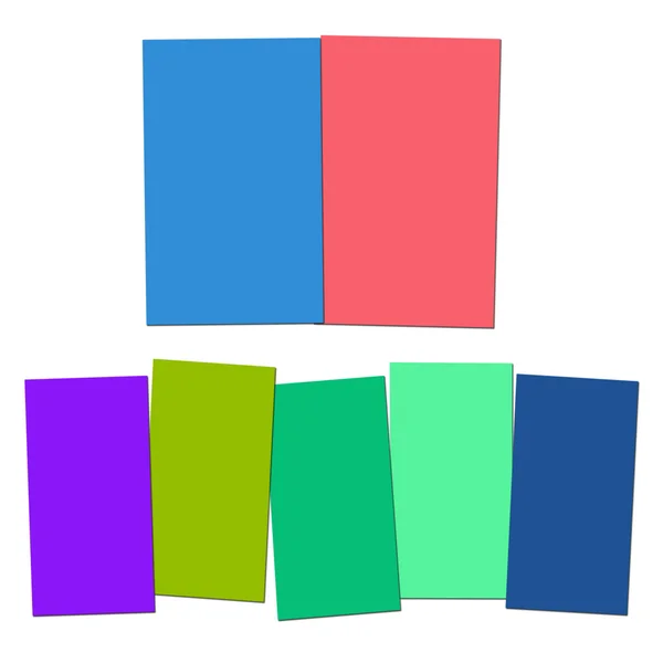 Два і п'ять порожніх паперових заслінок показують копіювальний простір для 2 або 5 літер — стокове фото