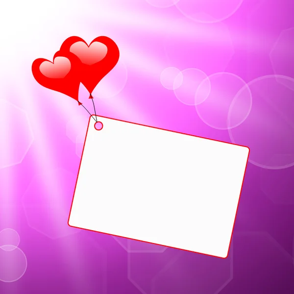Balões de coração em nota significa carta apaixonada ou messa romântica — Fotografia de Stock