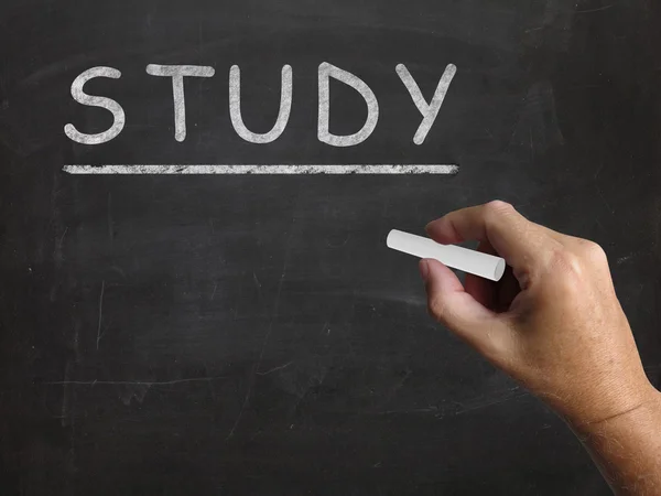 Studie blackboard innebär insamling och analys information — Stockfoto