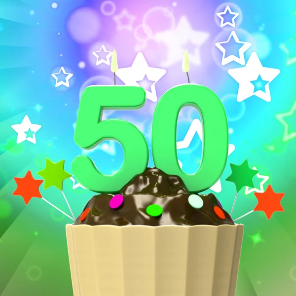 Cincuenta velas en cupcake significa celebración especial o colorido E — Foto de Stock
