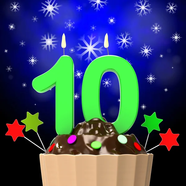 A cupcake tíz gyertya azt jelenti, édes desszertek és sütemények — Stock Fotó