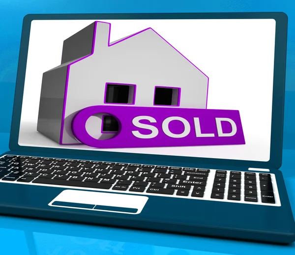 O portátil vendido da casa mostra a oferta bem sucedida ou o leilão — Fotografia de Stock