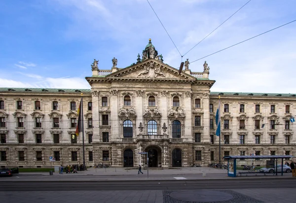 Il Palazzo di Giustizia — Foto Stock