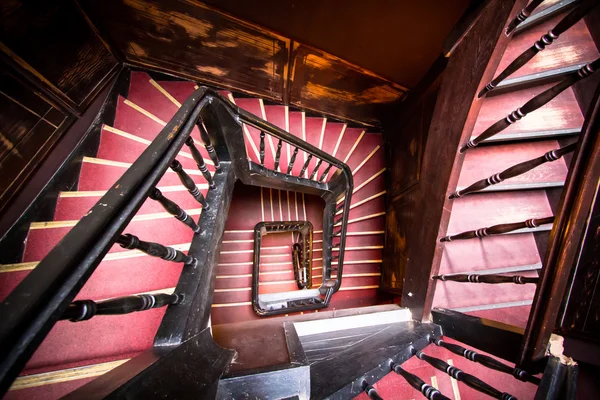 Спираль лестницы — стоковое фото