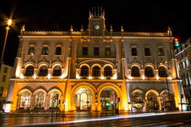 Lizbon Rossio tren istasyonu