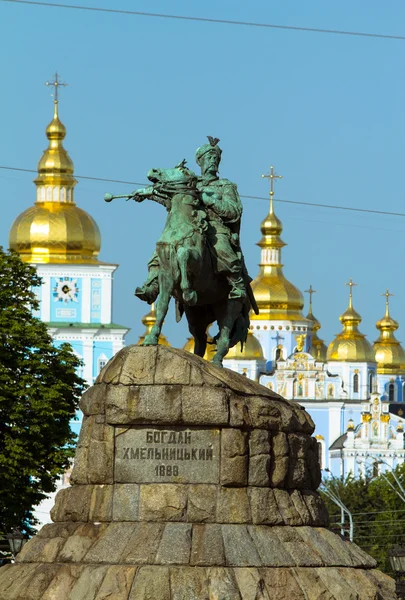 Monumento al Hetman ucraniano Bogdan —  Fotos de Stock