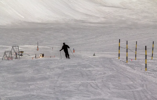 Lonely skier on track — Stock Photo, Image