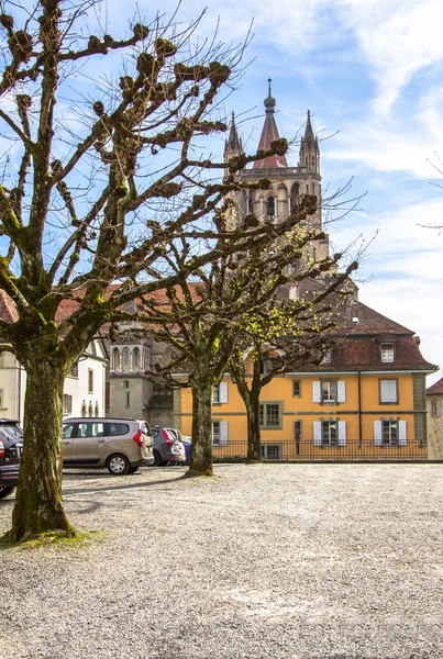 Gammal katedral i lausanne — Stockfoto