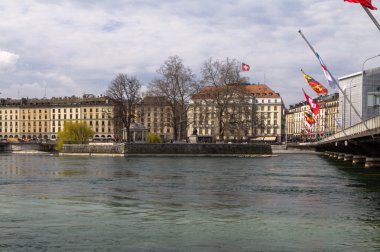 Bayraklar Cenevre'de Köprüsü