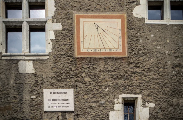 Ancient solar clock — Stock Photo, Image