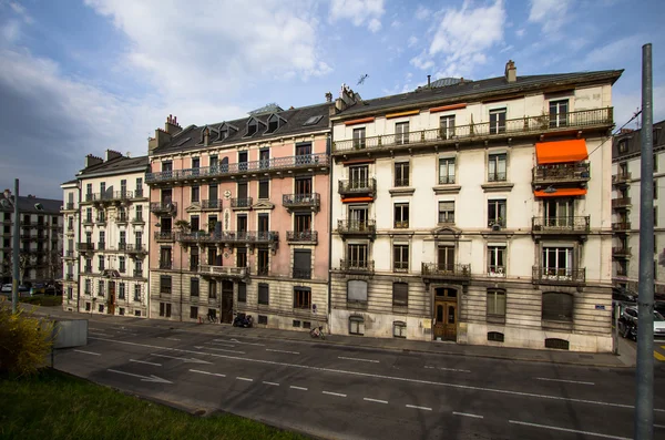 在日内瓦举行的旧城的老建筑 — 图库照片