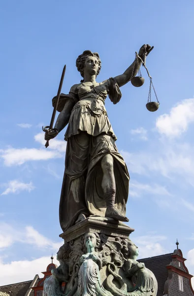 Статуя правосуддя — стокове фото