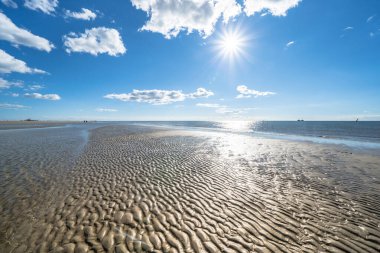 Ebb Kuzey Denizi 'nde, Almanya' da Peter Tarikatı 'nda.
