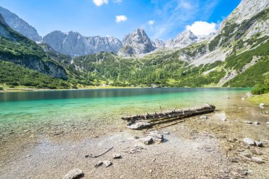 Seebensee Gölü ve Dragonkopf Tepesi, Ehrwald, Avusturya
