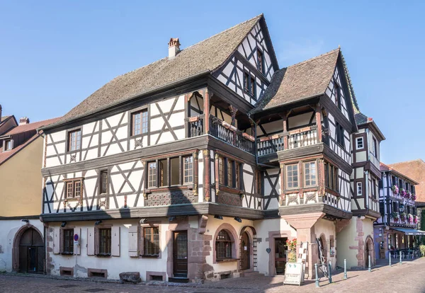 Coloridas Casas Entramado Madera Kaysersberg Alsacia Francia — Foto de Stock