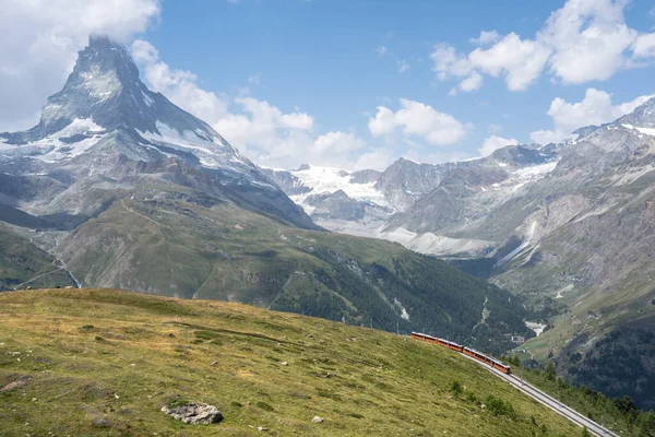 Paisaje Alpino Mit Famoso Pico Matterhorn Zermatt Suiza —  Fotos de Stock