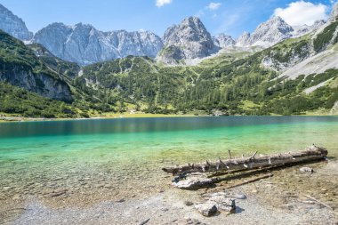 Seebensee Gölü ve Dragonkopf Tepesi, Ehrwald, Avusturya