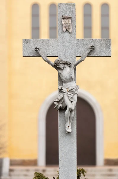 Jesus på ett kors staty — Stockfoto