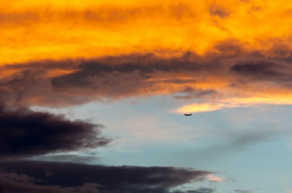 Cielo dramático con nubes — Foto de Stock