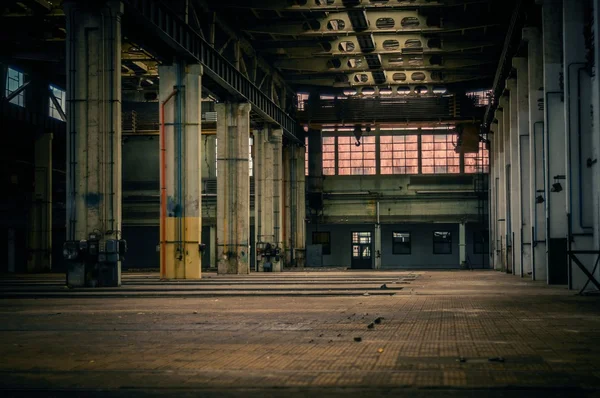 An abandoned industrial interior — Stock Photo, Image