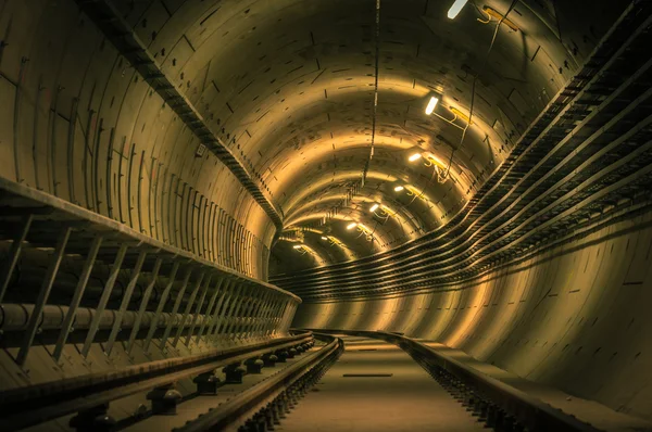 Kolei podziemnej z dużym tunelu — Zdjęcie stockowe