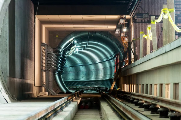 Kolei podziemnej z dużym tunelu — Zdjęcie stockowe