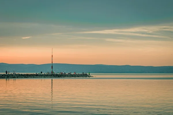 Schöner Sonnenuntergang am Meer — Stockfoto