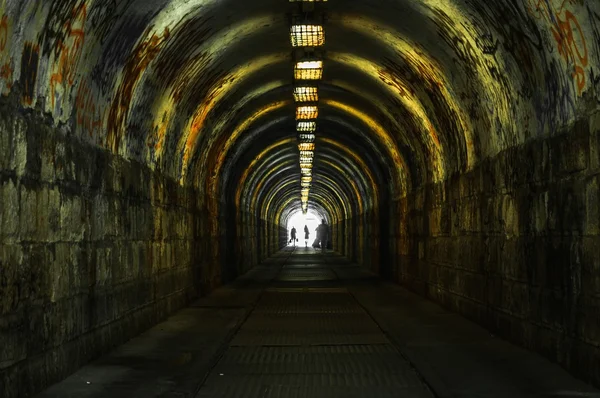 Urban underjordisk tunnel — Stockfoto