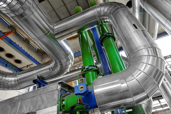 Industrial pipes in a thermal power plant — Stock Photo, Image