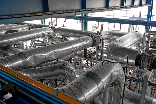 Industrial pipes in a thermal power plant — Stock Photo, Image