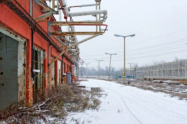 Krajobraz z architektura przemysłowa. — Zdjęcie stockowe