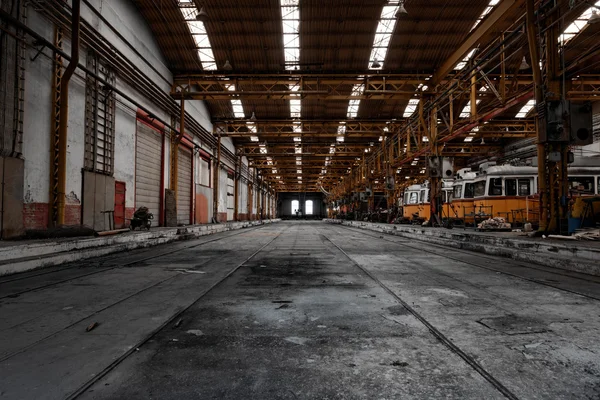 Interior de una estación de reparación de vehículos —  Fotos de Stock