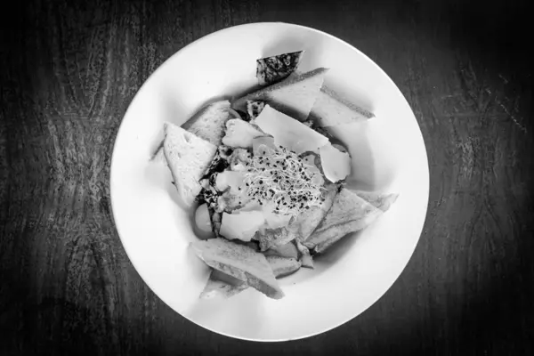 Healthy appetizer with toast — Stock Photo, Image