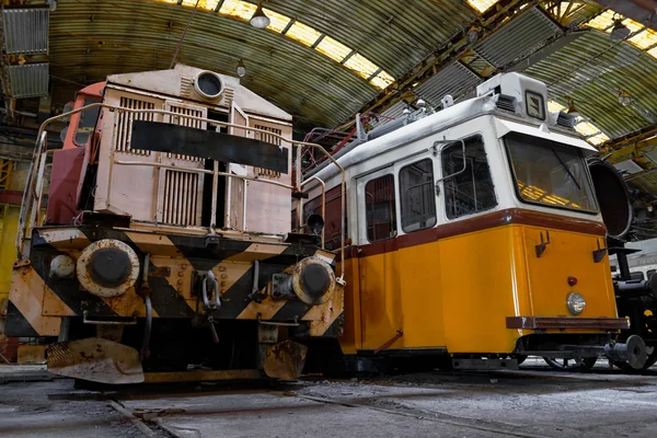 Tren de mercancías en el garaje — Foto de Stock