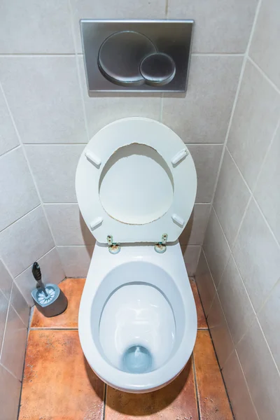 Badrum inredning med wc — Stockfoto